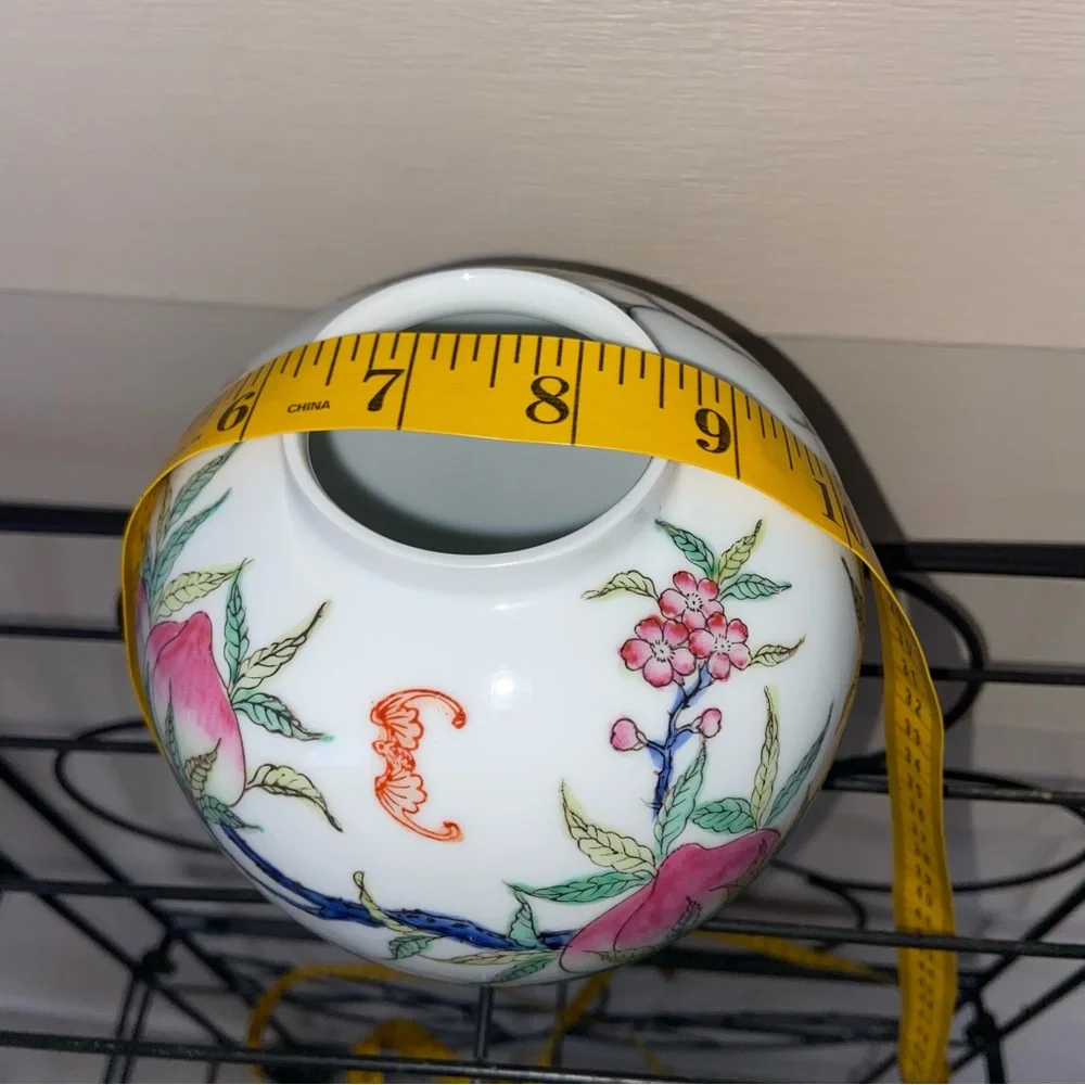Famille Rose Maker Marked Sweet, Perfect Little Ceramic Vase w/Plants 🌺 🦇 & 🍑